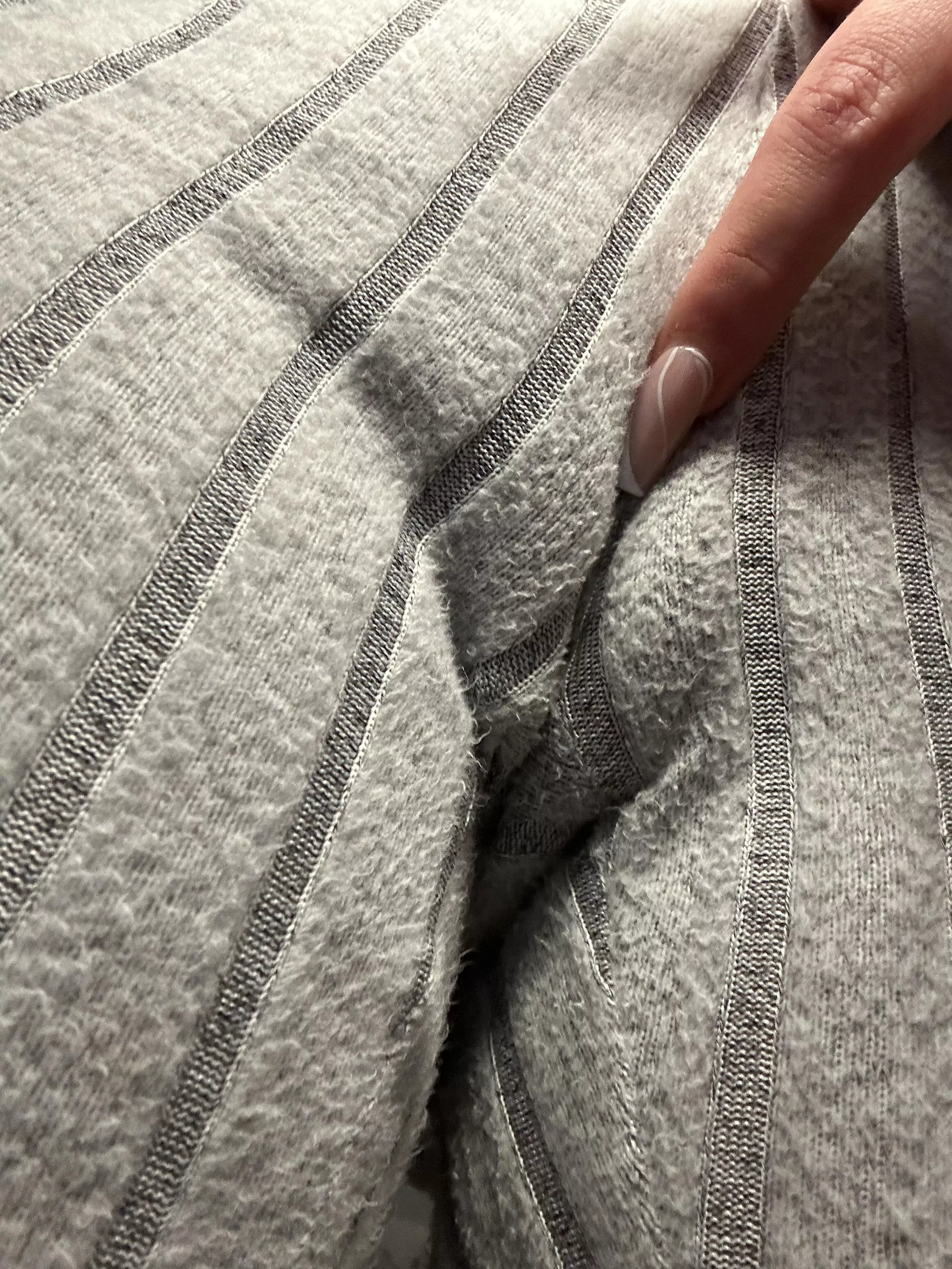 I need your tongue in the middle of my camel toe 👅