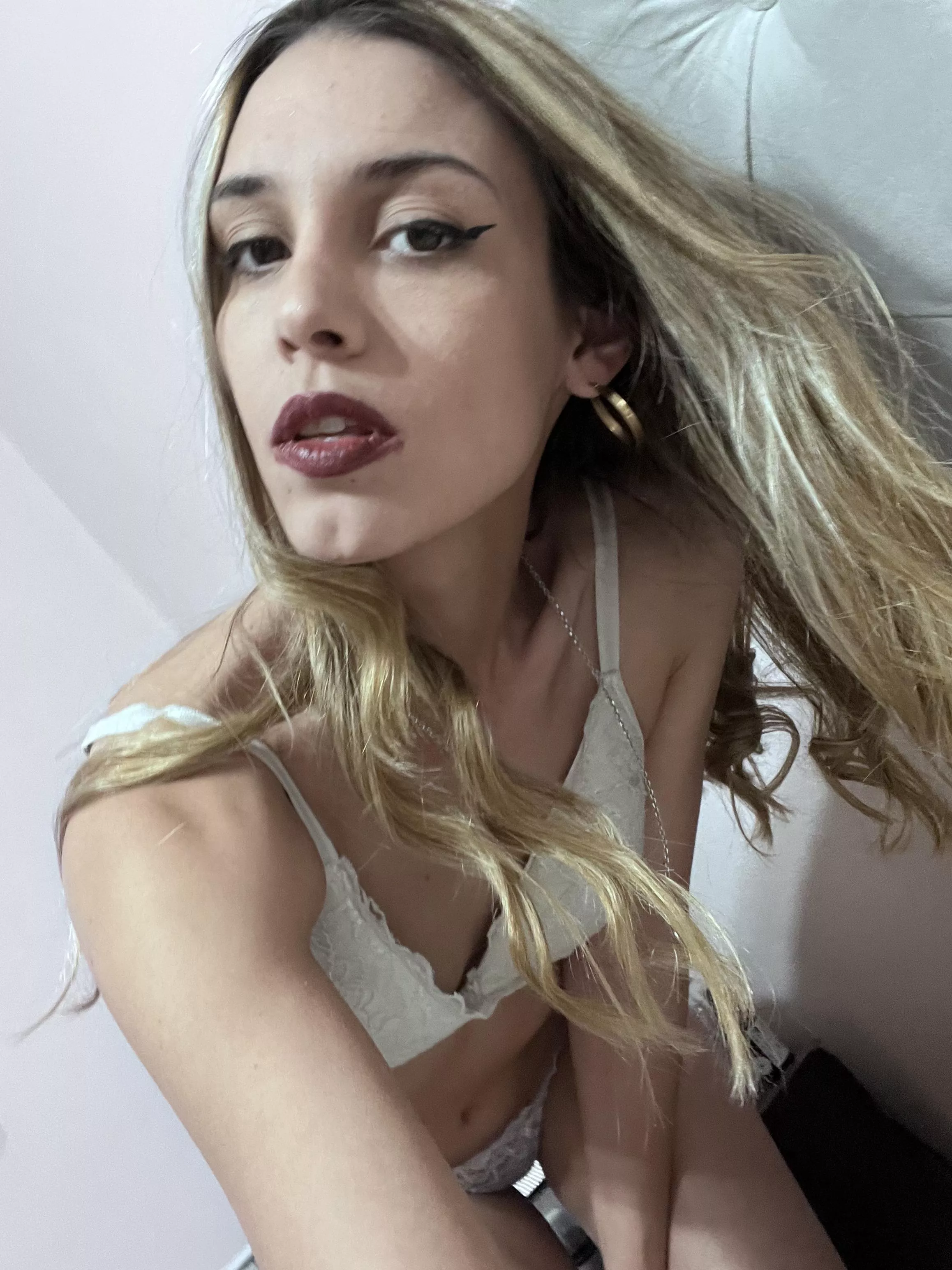 If I was your girlfriend you'd be empty all the time