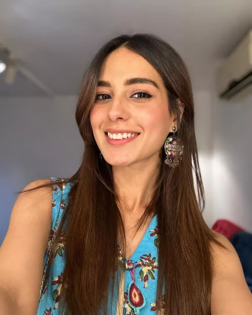 Iqra Aziz