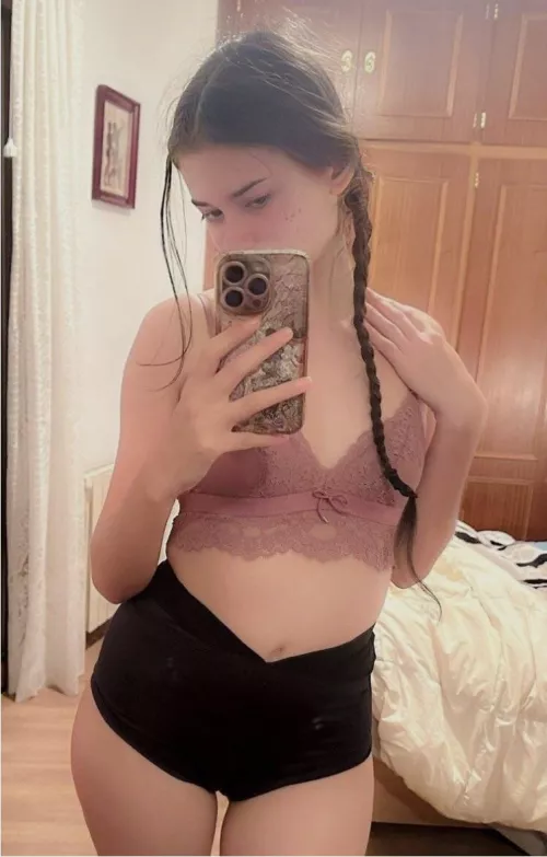 Just trying to be as cute & hot as possible at the same time for you!