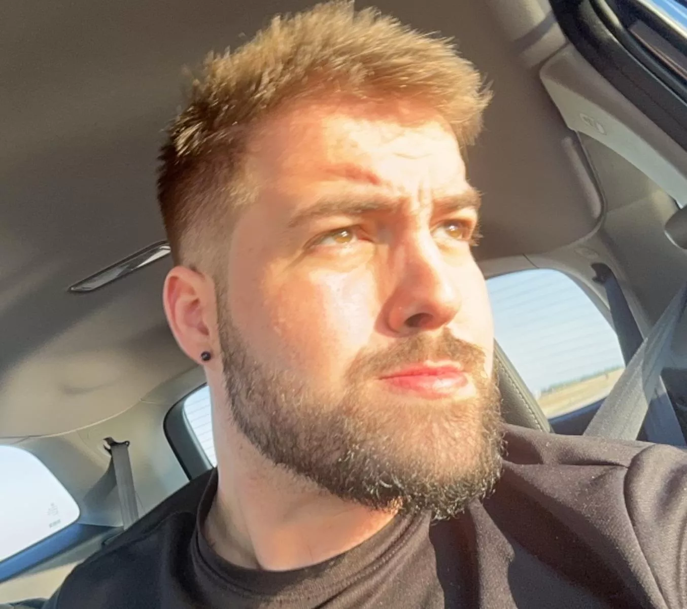 Message me to play games, need more friends!