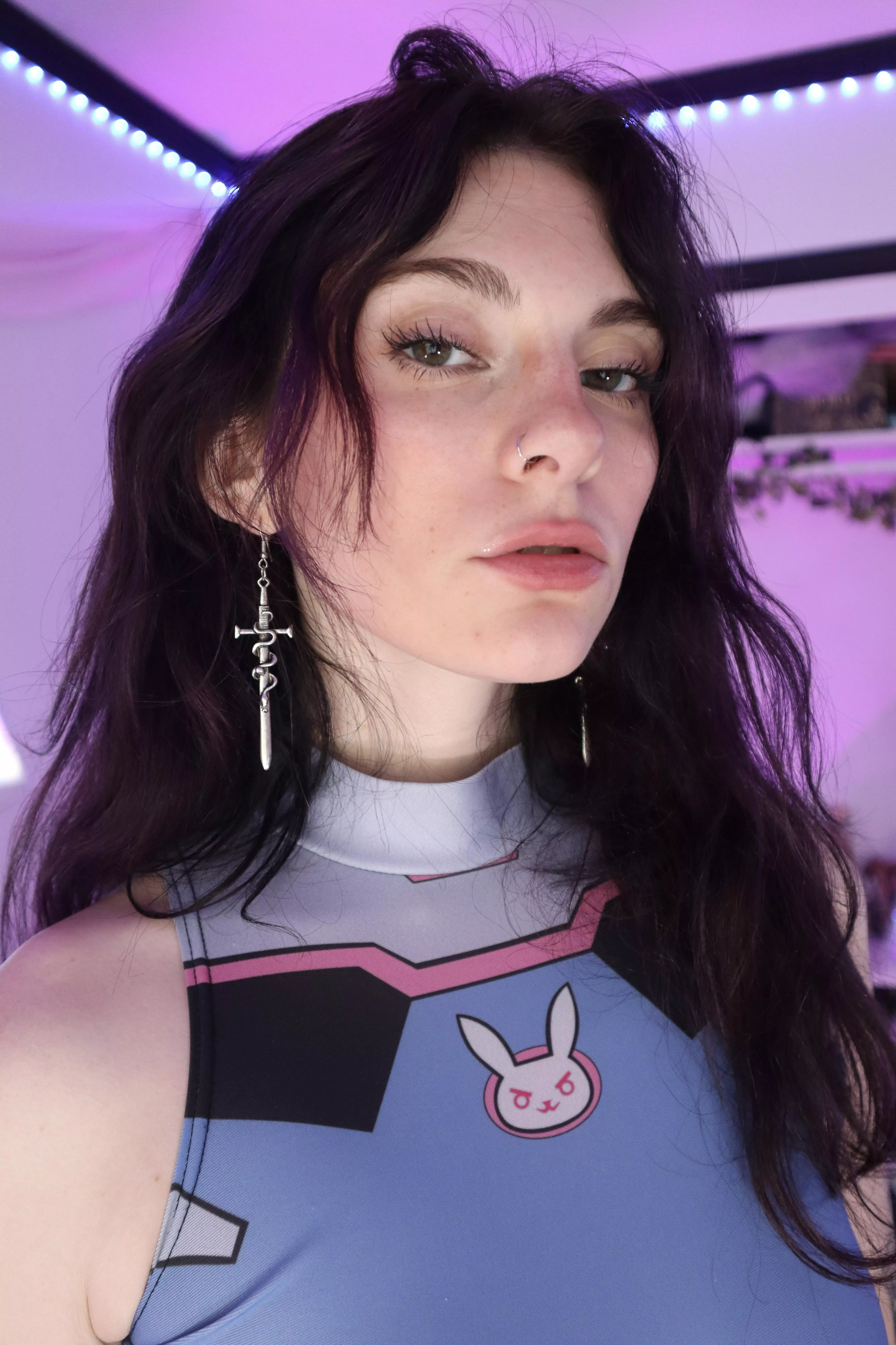 shy girl @kaybri on instagram