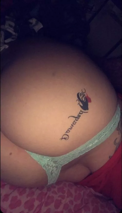 Someone spank me please 