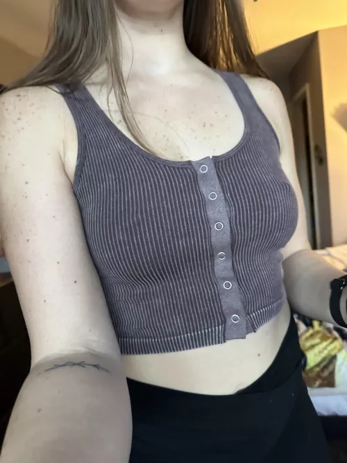 surely it's not a problem if I don't wear a bra with this top