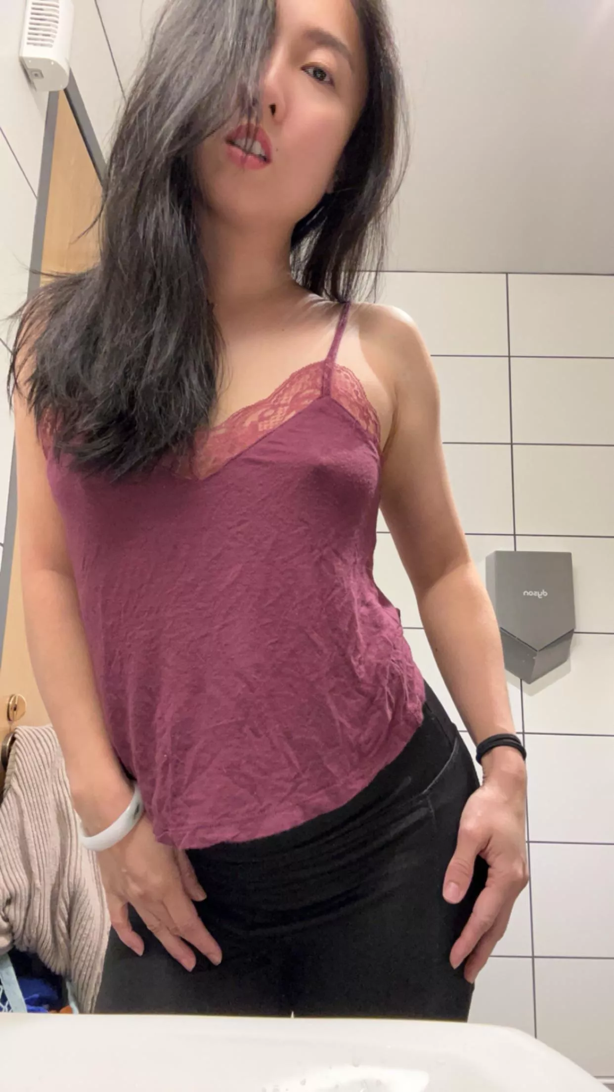 This Asian milf doesn’t like to wear bras in public 