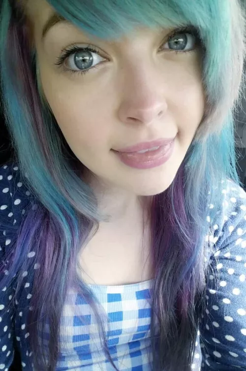 Tongue :P should I go back to blue or keep it red? 