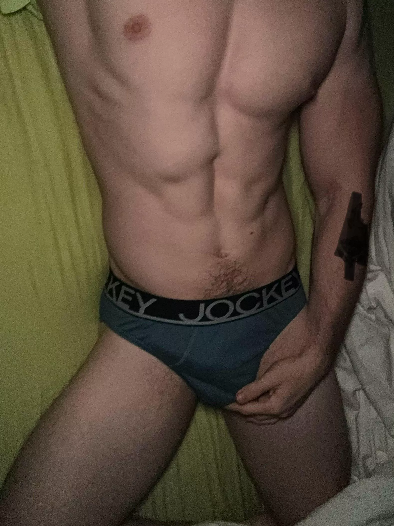 Trying out briefs again (30)