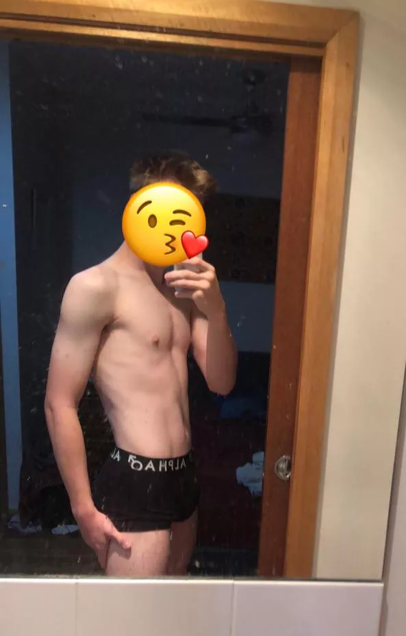 Who wants this 18 year old twink