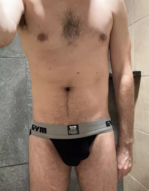 Wore this to yoga class 😈