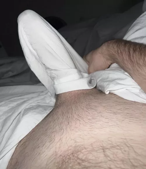 Would you date me even though I’m a side?🥺