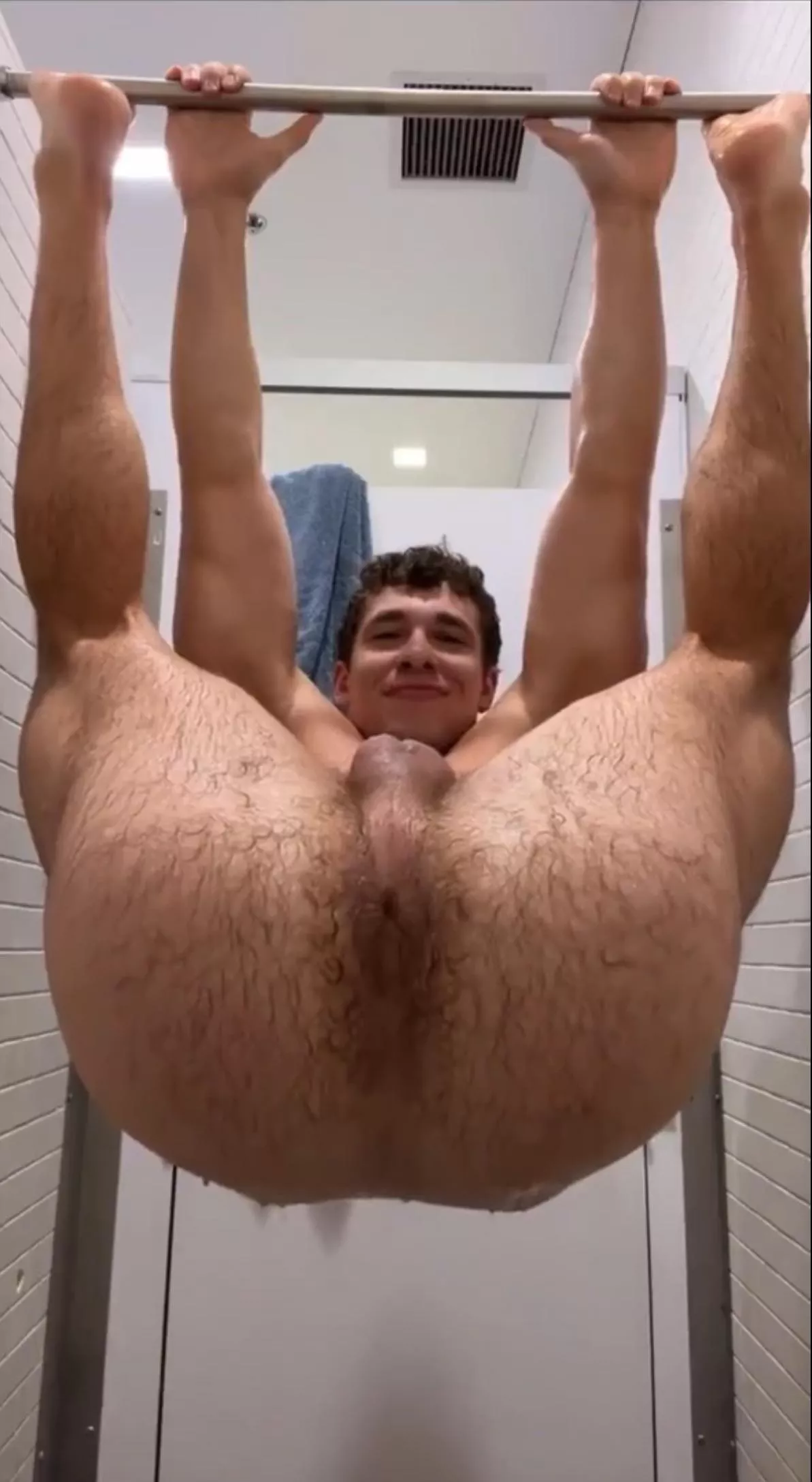 You walk into the gym showers and see this…what you doing?
