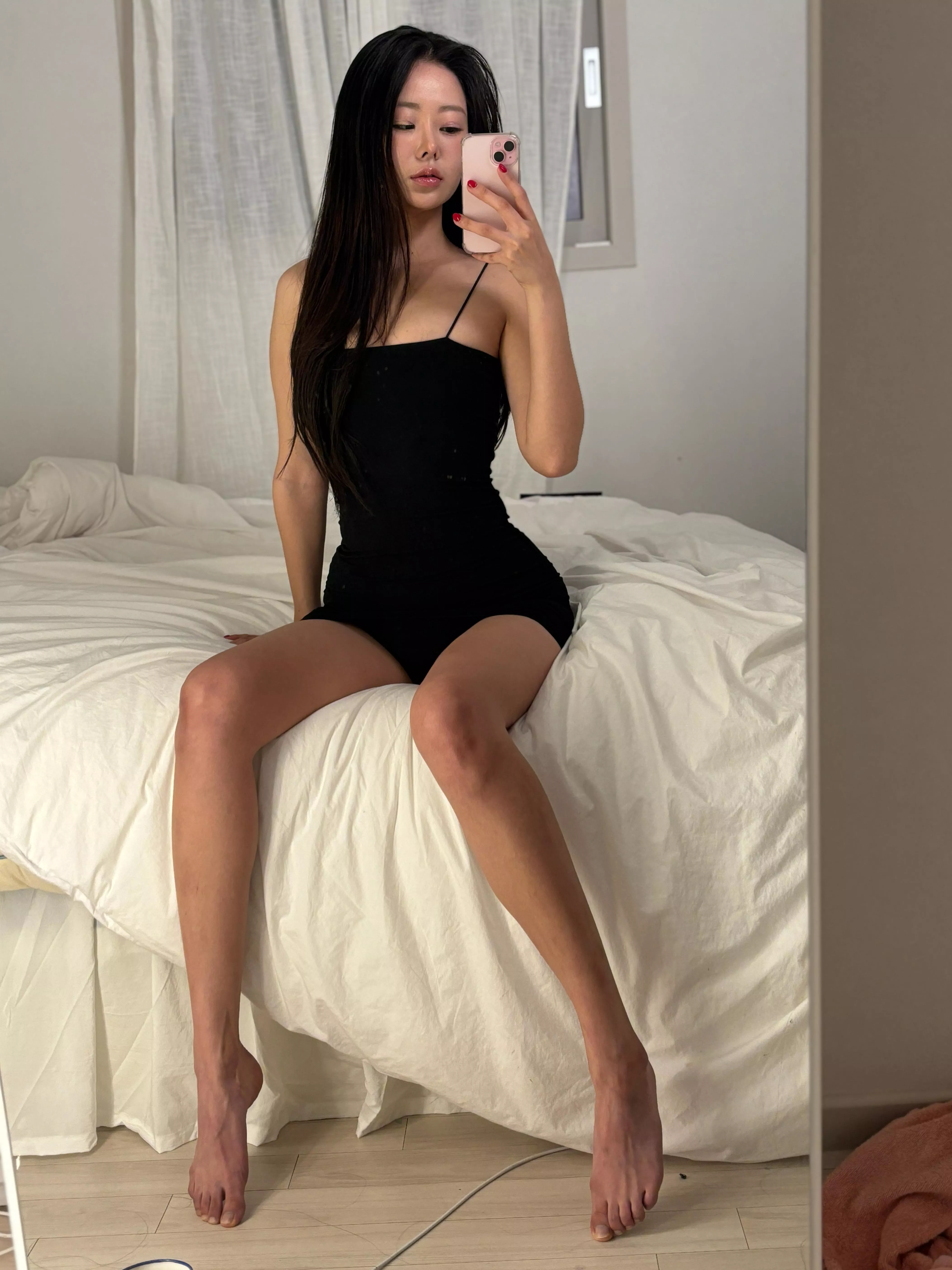 Young petite could use some teasing c;