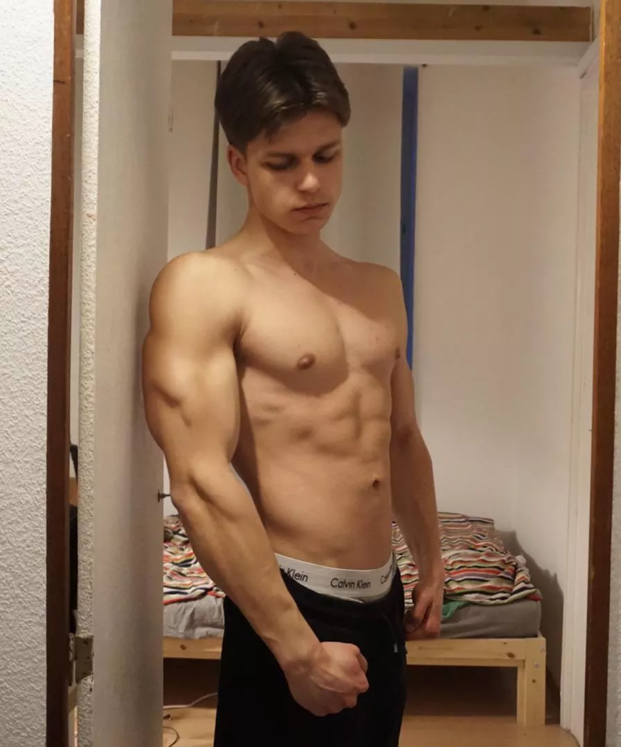 (19)Can I be your gym buddy?