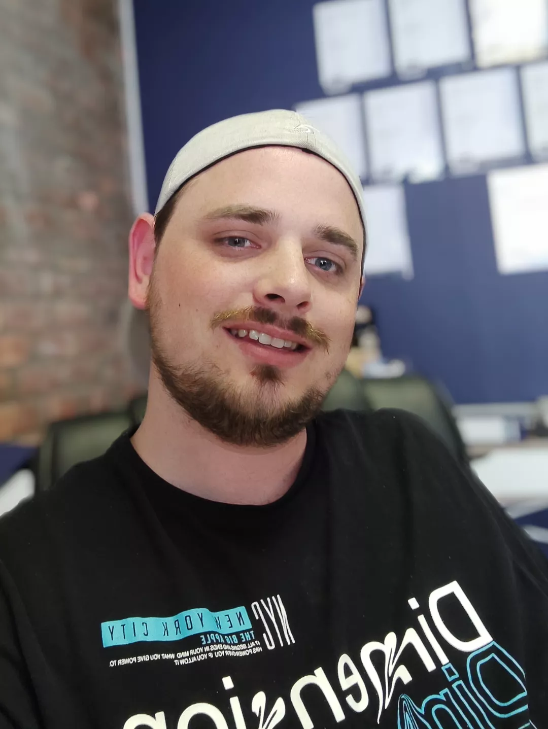 Anyone here playing Yu-Gi-Oh online, any of them. Looking for a friend 😊