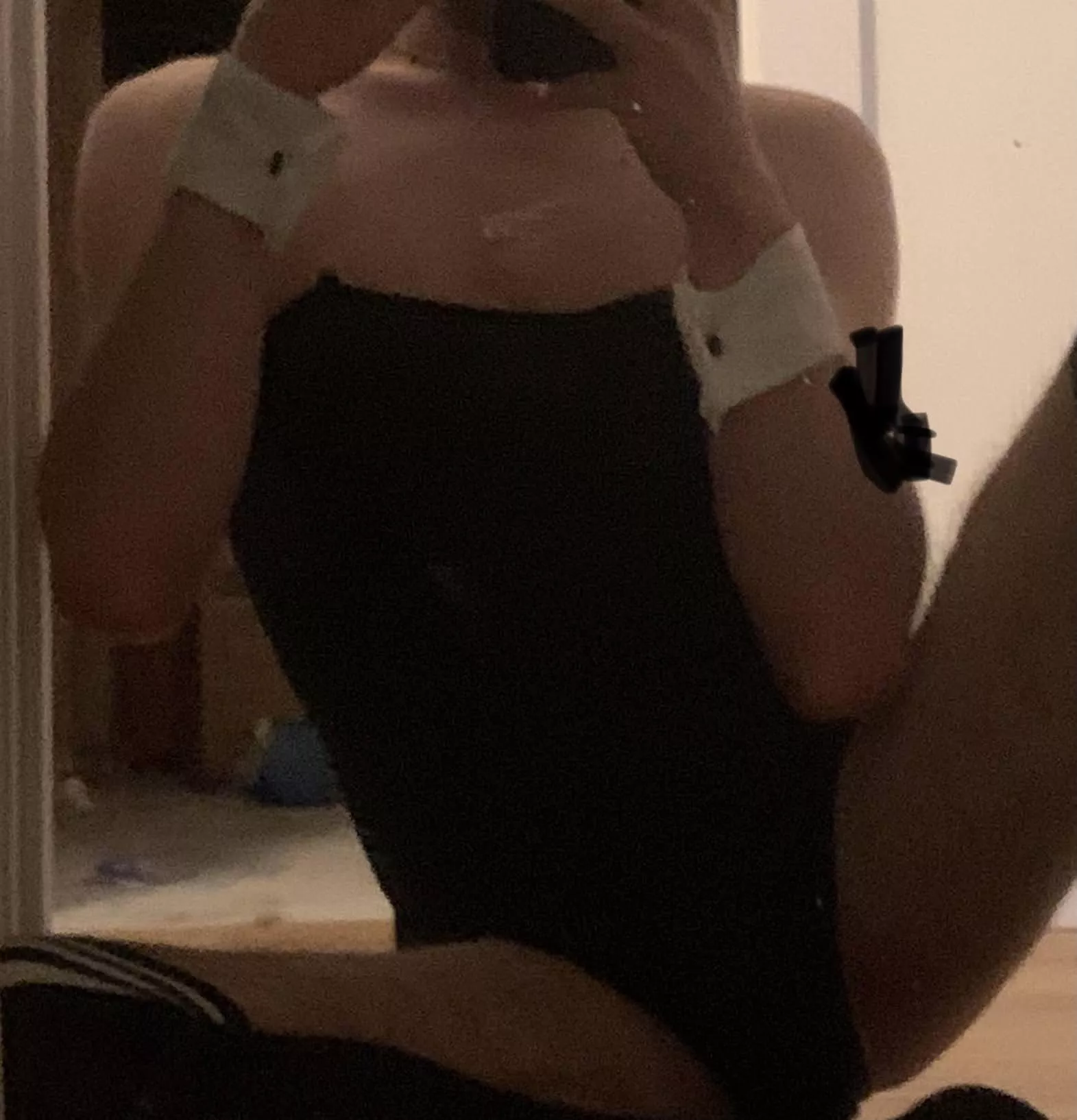 been a while since i dressed up, need some more motivation lol🍌😩🫣