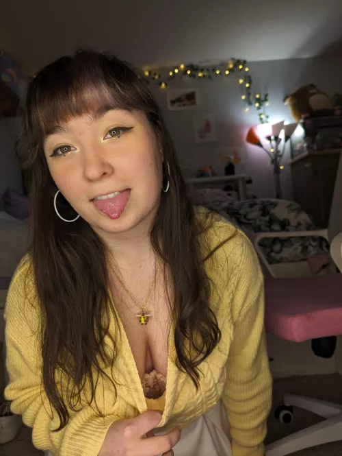 Can you tell what my necklace is?