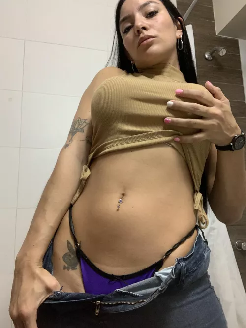 Caress my little button