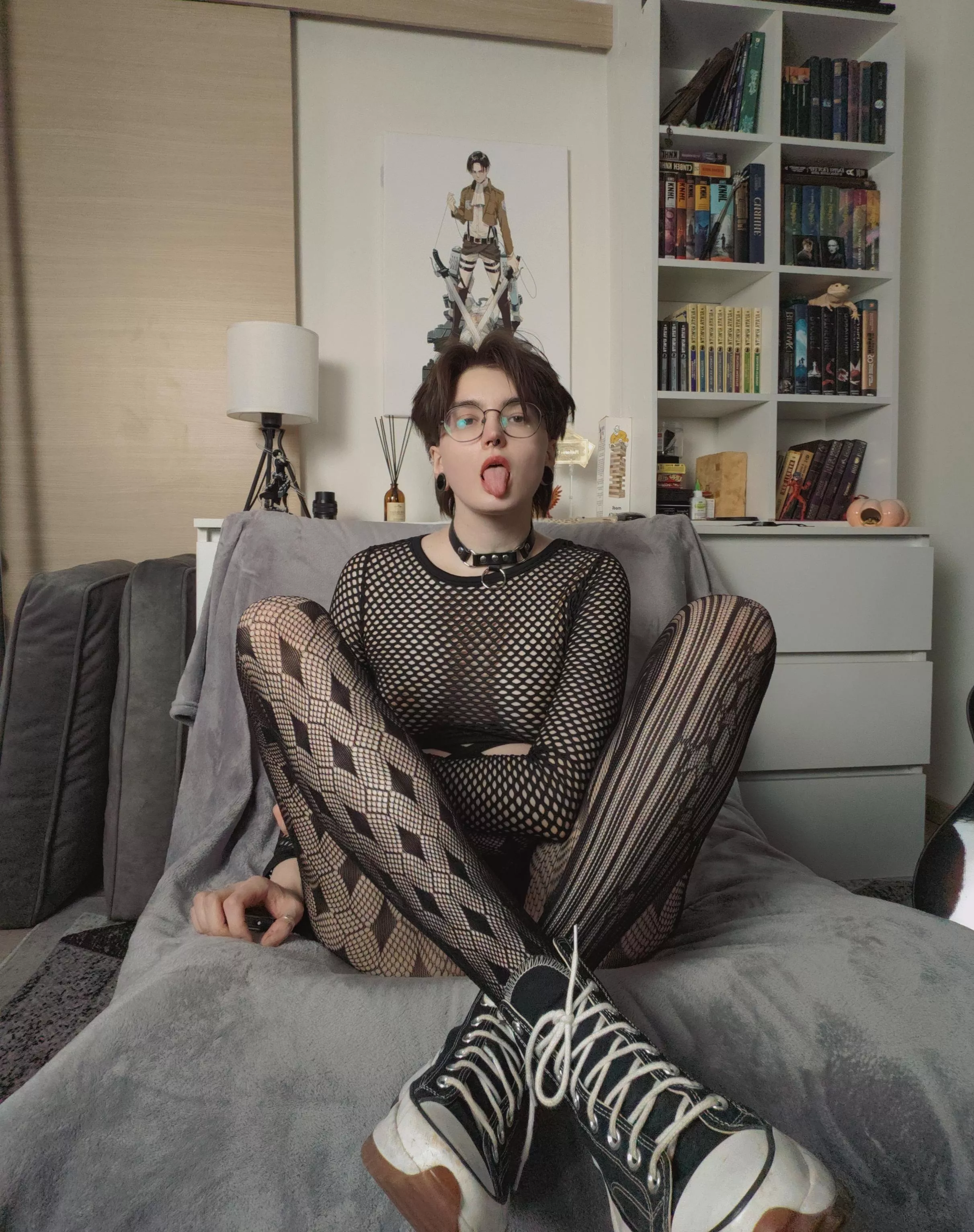 Collared outfit and fishnets excites me more than ever