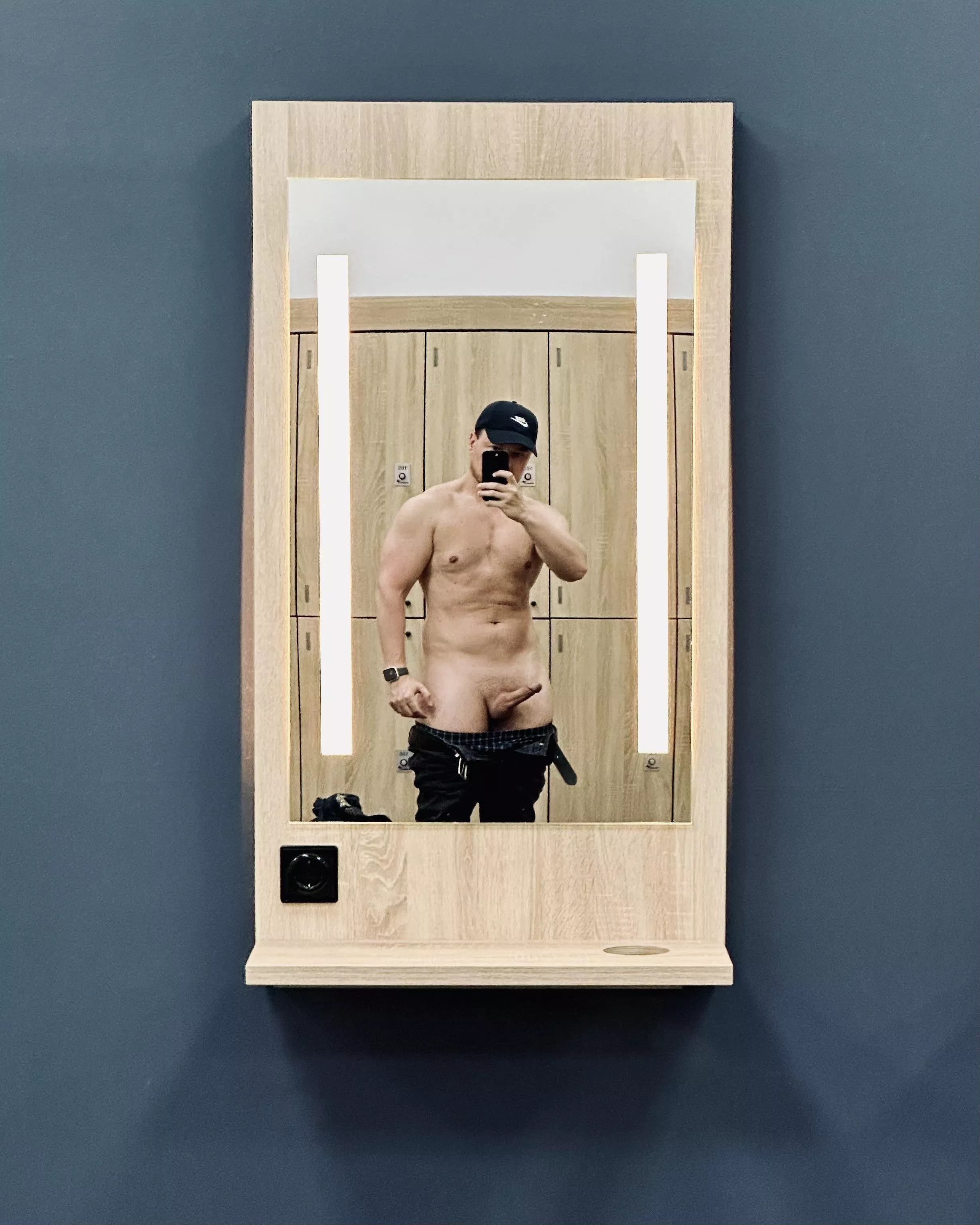 Daddy is just trying to stay fit and strong (33)