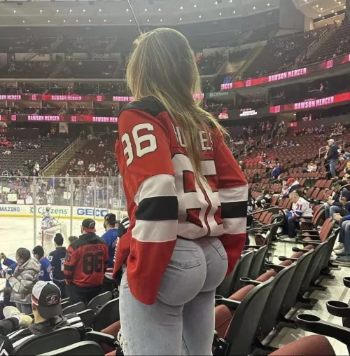 Do any of you people like Twerking video’s here? 