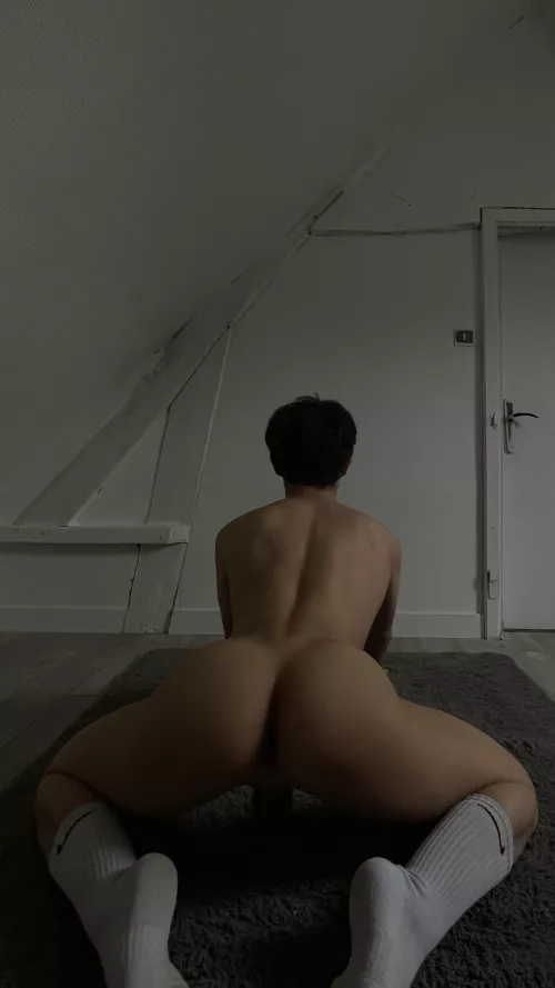 Do you want to eat my pussy ?