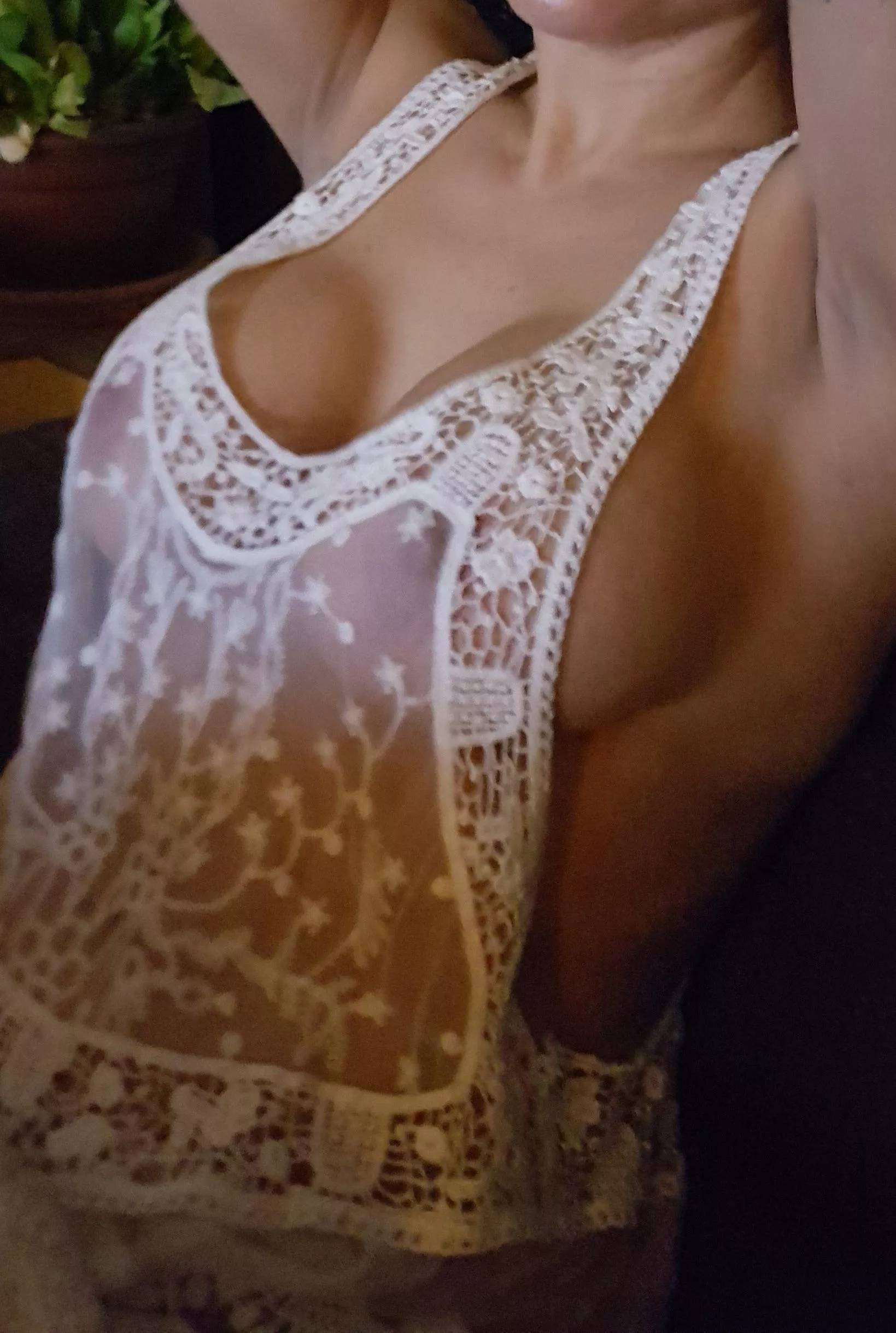 Do you want to feel mit boobs? I would like it. 