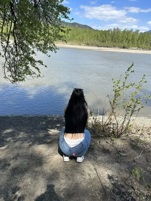 Enjoying the view 🌊🌲
