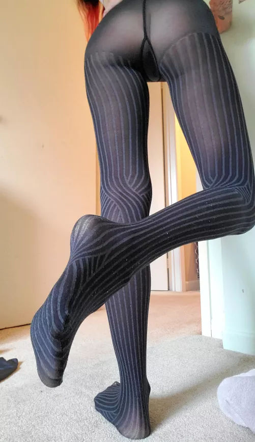Extra long legs in tights..