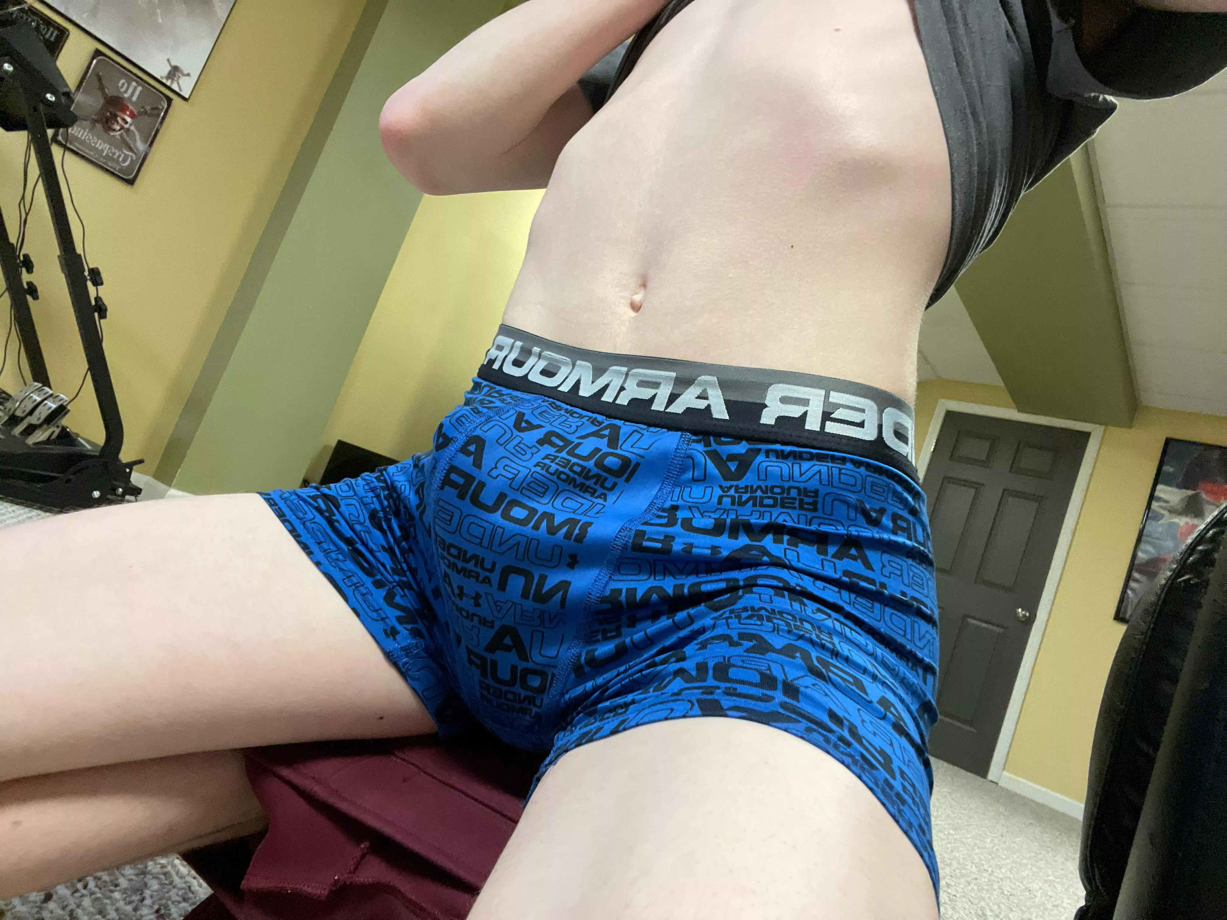 haven’t came at all today and I’m throbbing hard😵‍💫