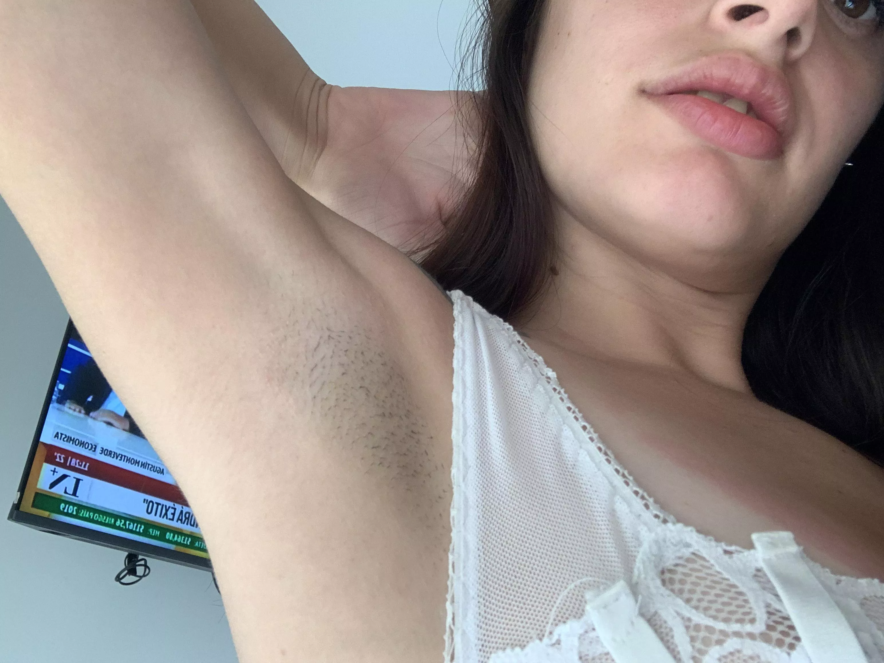 I know you can smell my armpits 