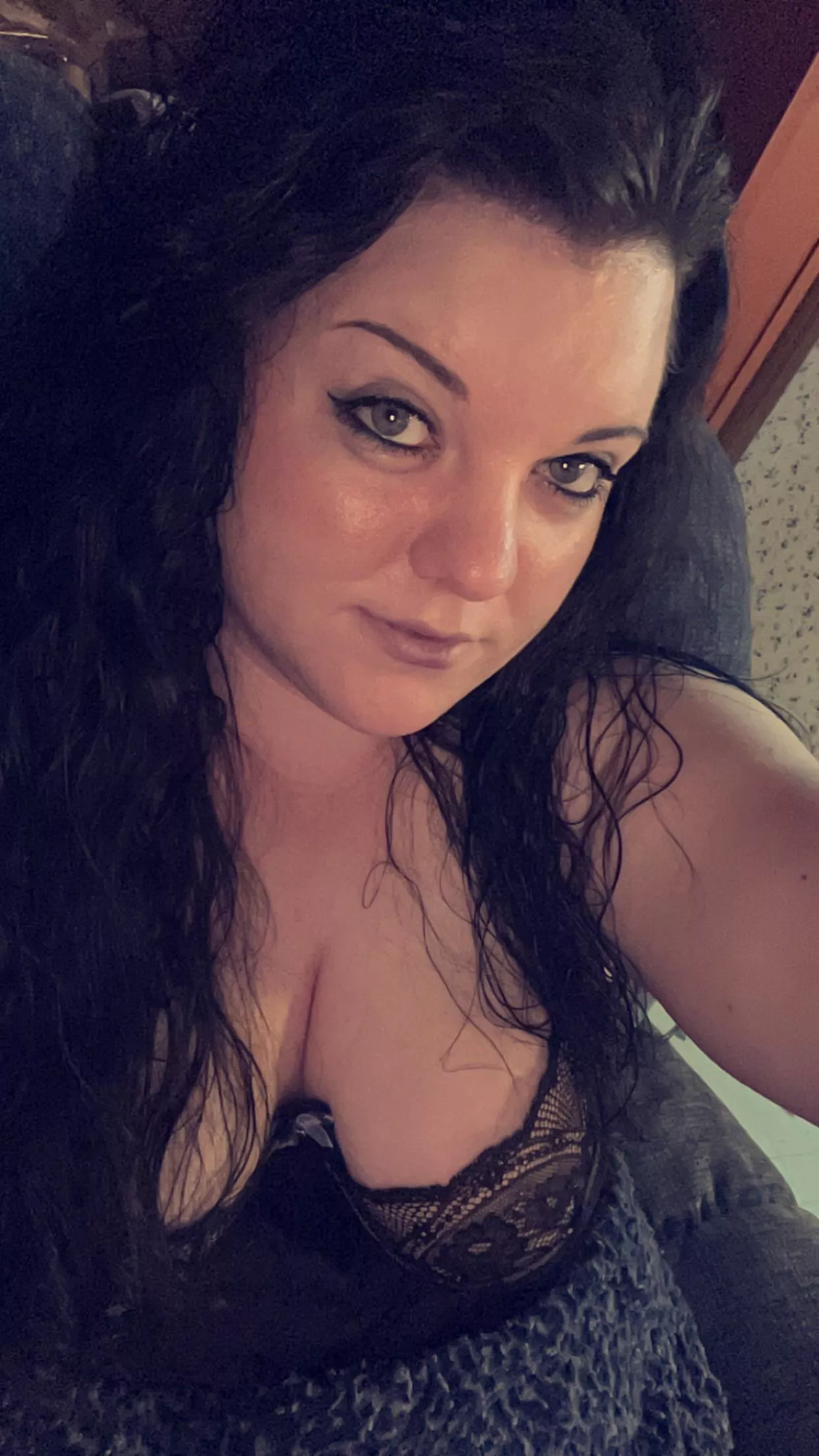 I need someone to take me to bed 👅