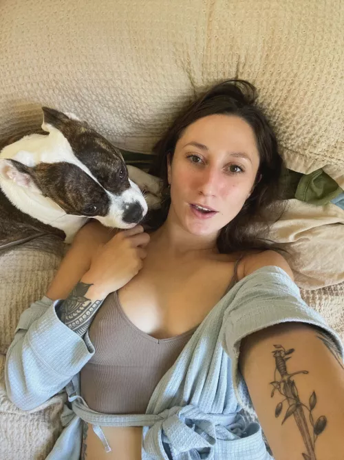 i wonder what the percentage of self identified hippy chicks that have a rescue pup