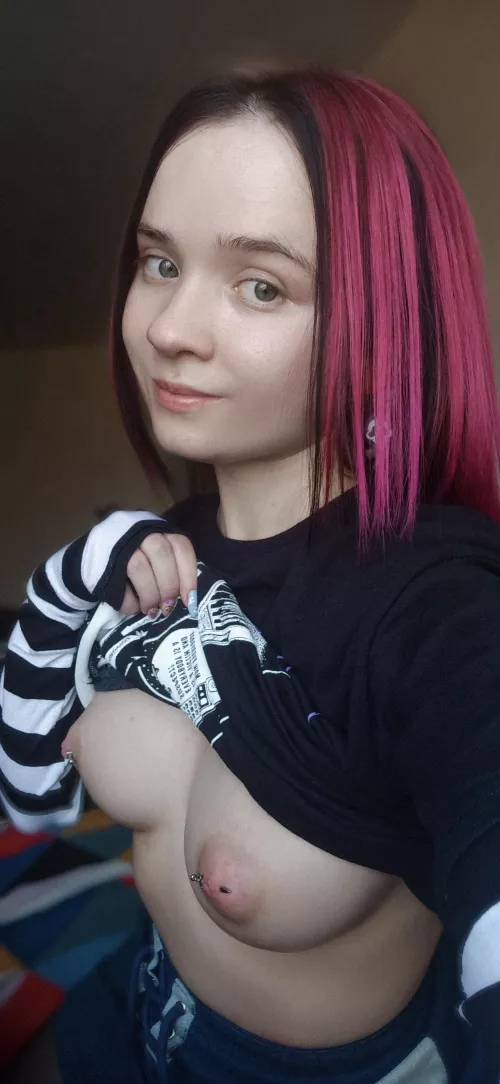 I'm so funny, when I know you like my boobs