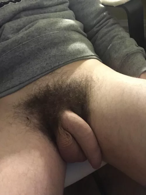 It’s always so uncomfortable in boxers 🥲