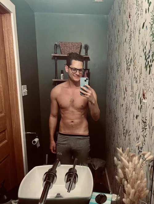 Not sure I'm nailing the whole grey sweatpants thing, but I hear they're pretty popular