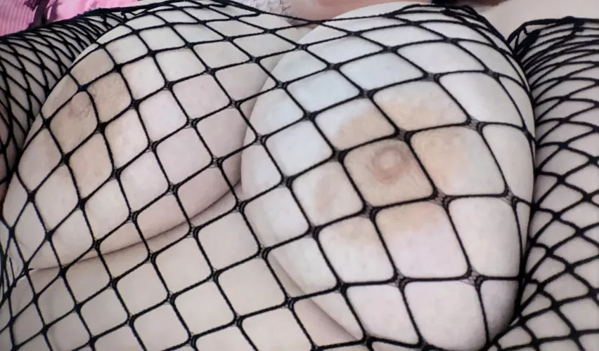 Obsessed with my tits in fishnets @cherryy.0333 