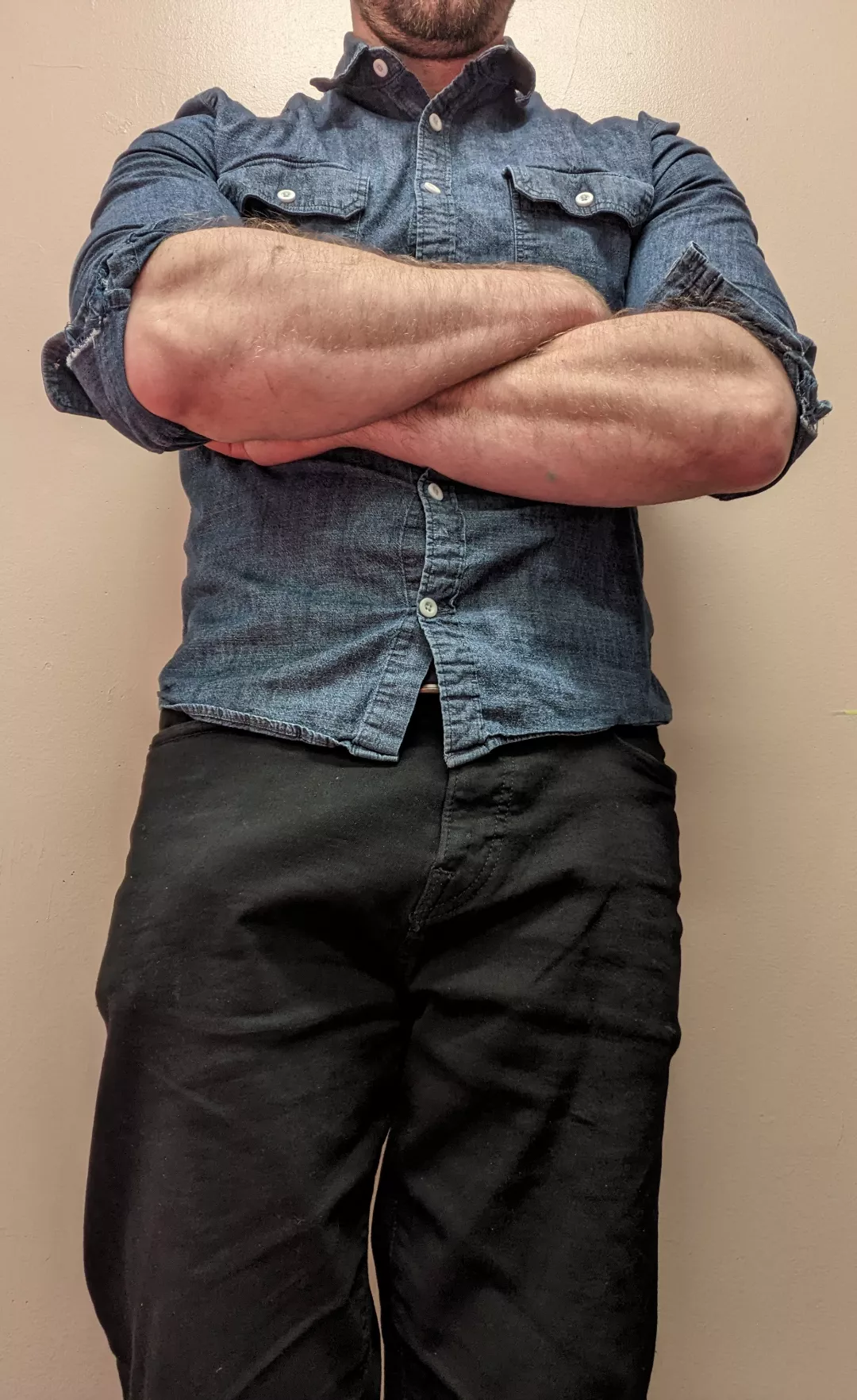 Plenty to stare at in this photo. Strong, thick forearms and...well.