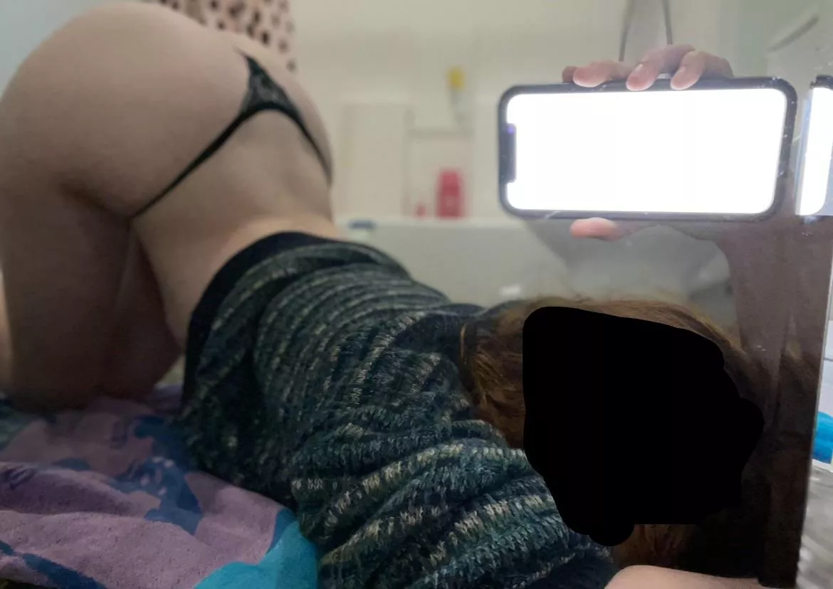 private or public bathrooms? 🙈🩷