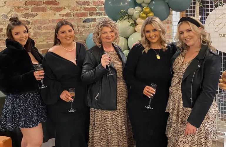 Rank this mother and her daughters 