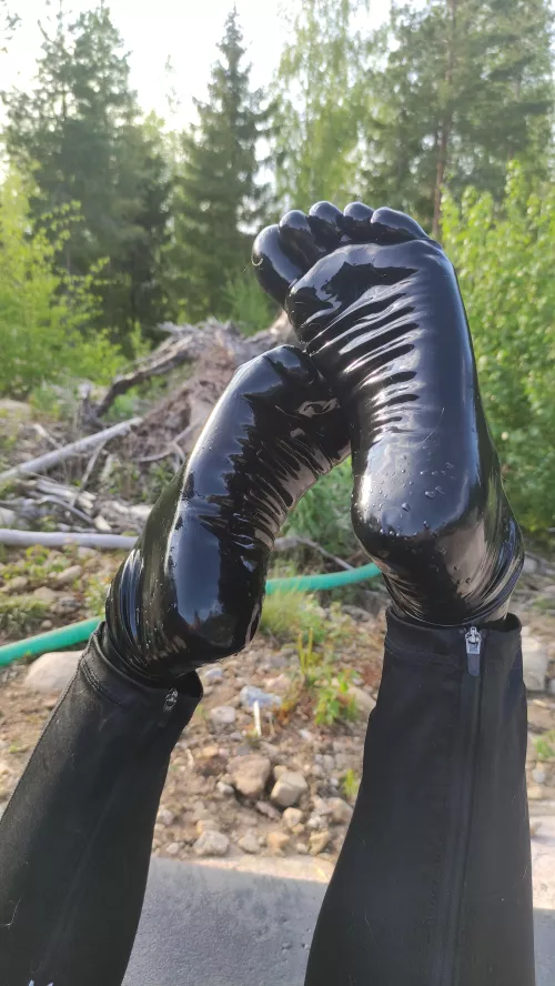 seriously in need of a footrub