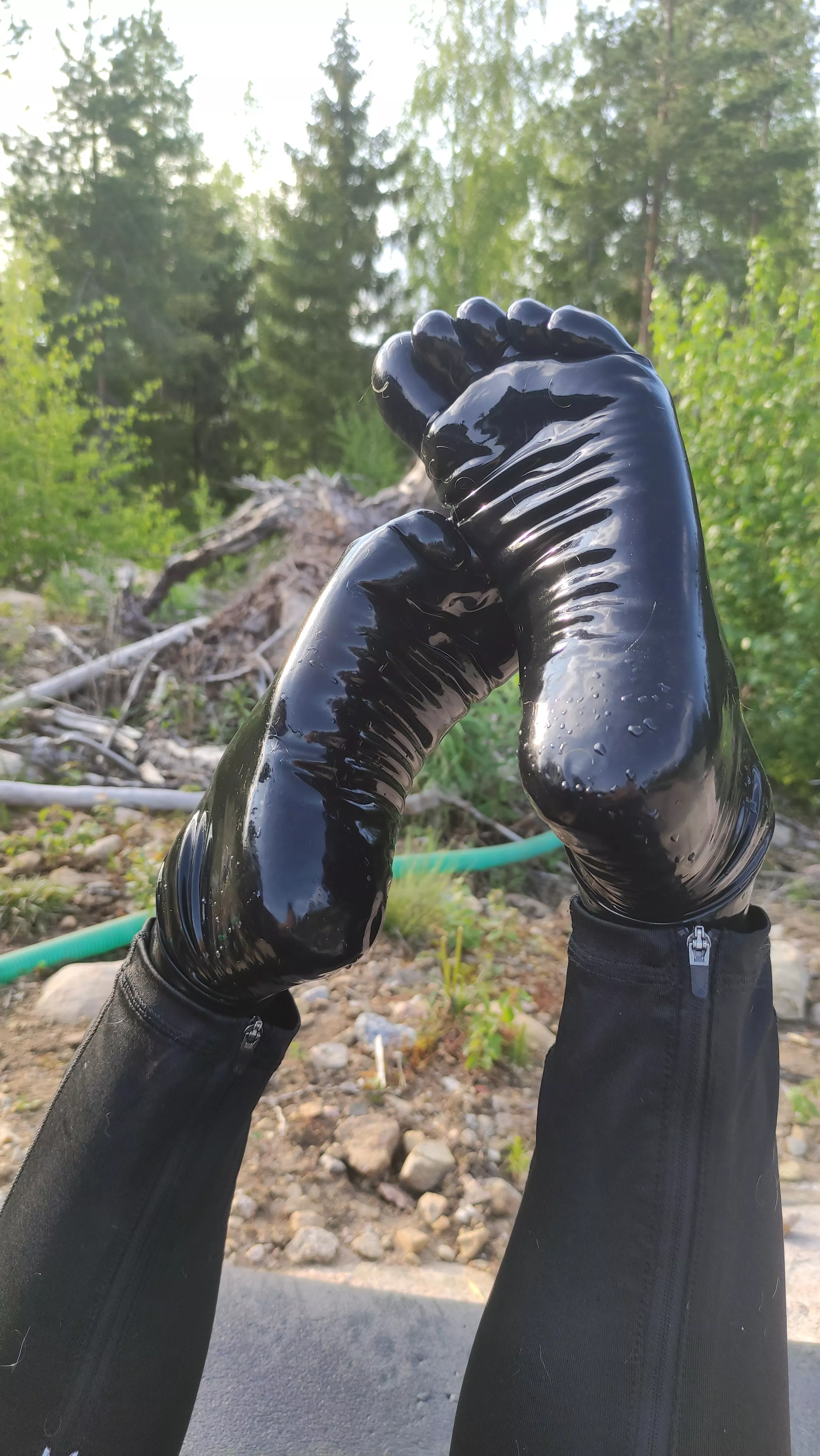 seriously in need of a footrub