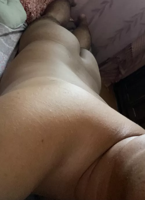 Spread my cheeks for me