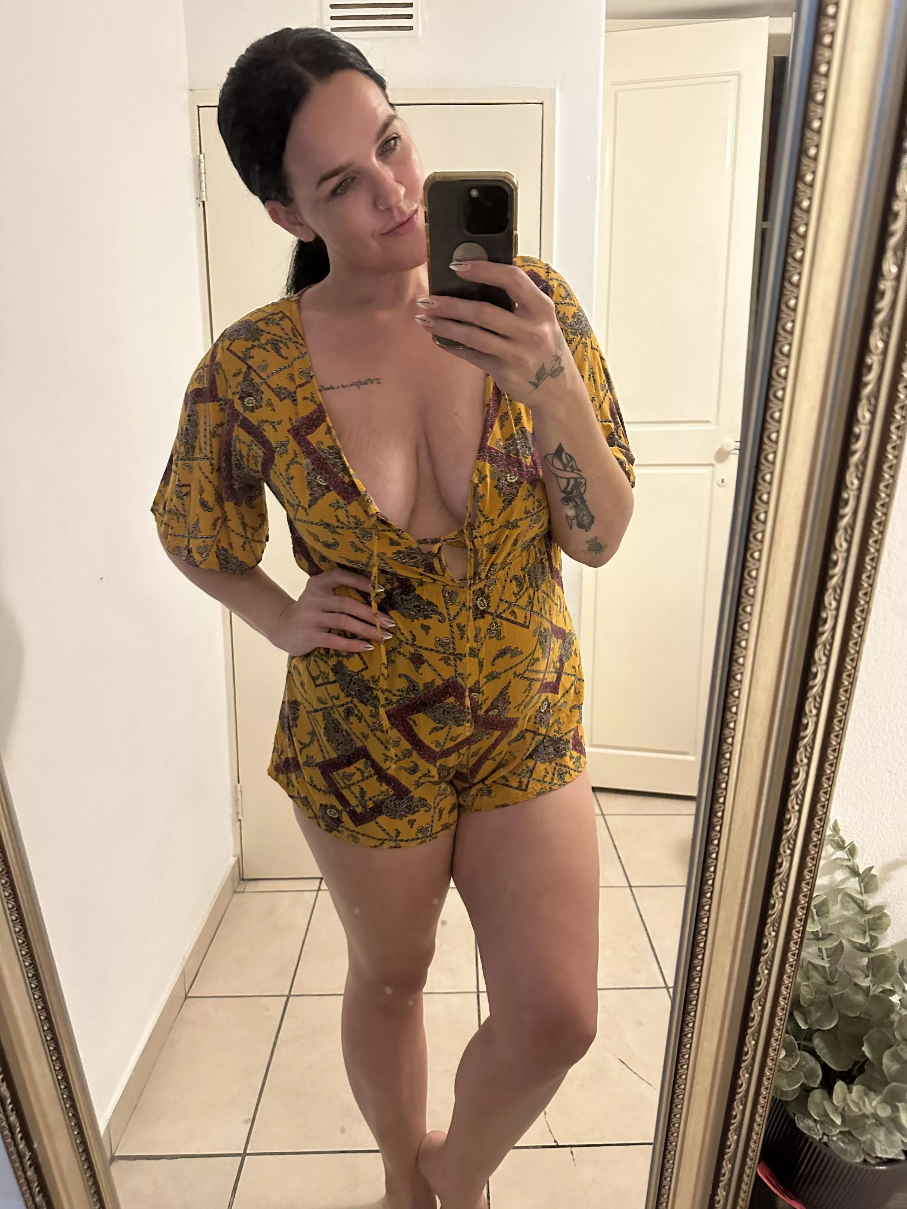 Stopped wearing bra’s. This look ok?