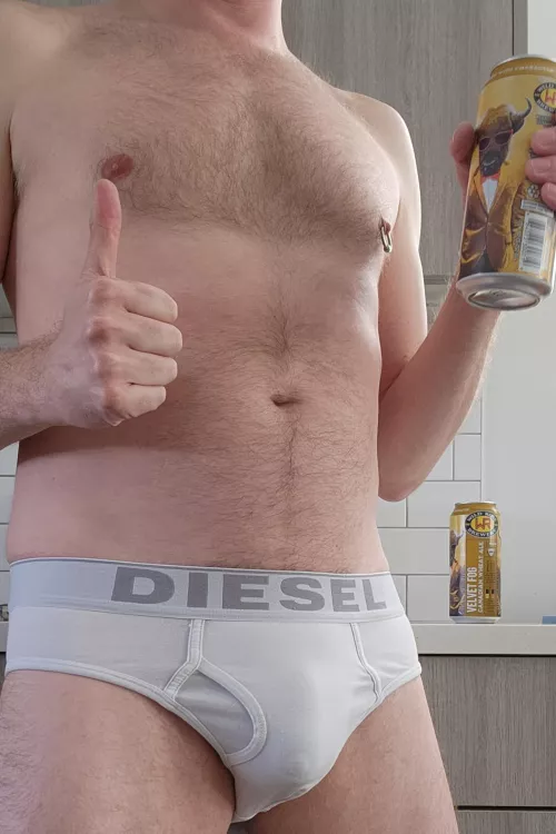 Thumbs up for an outline, a circle and a dot