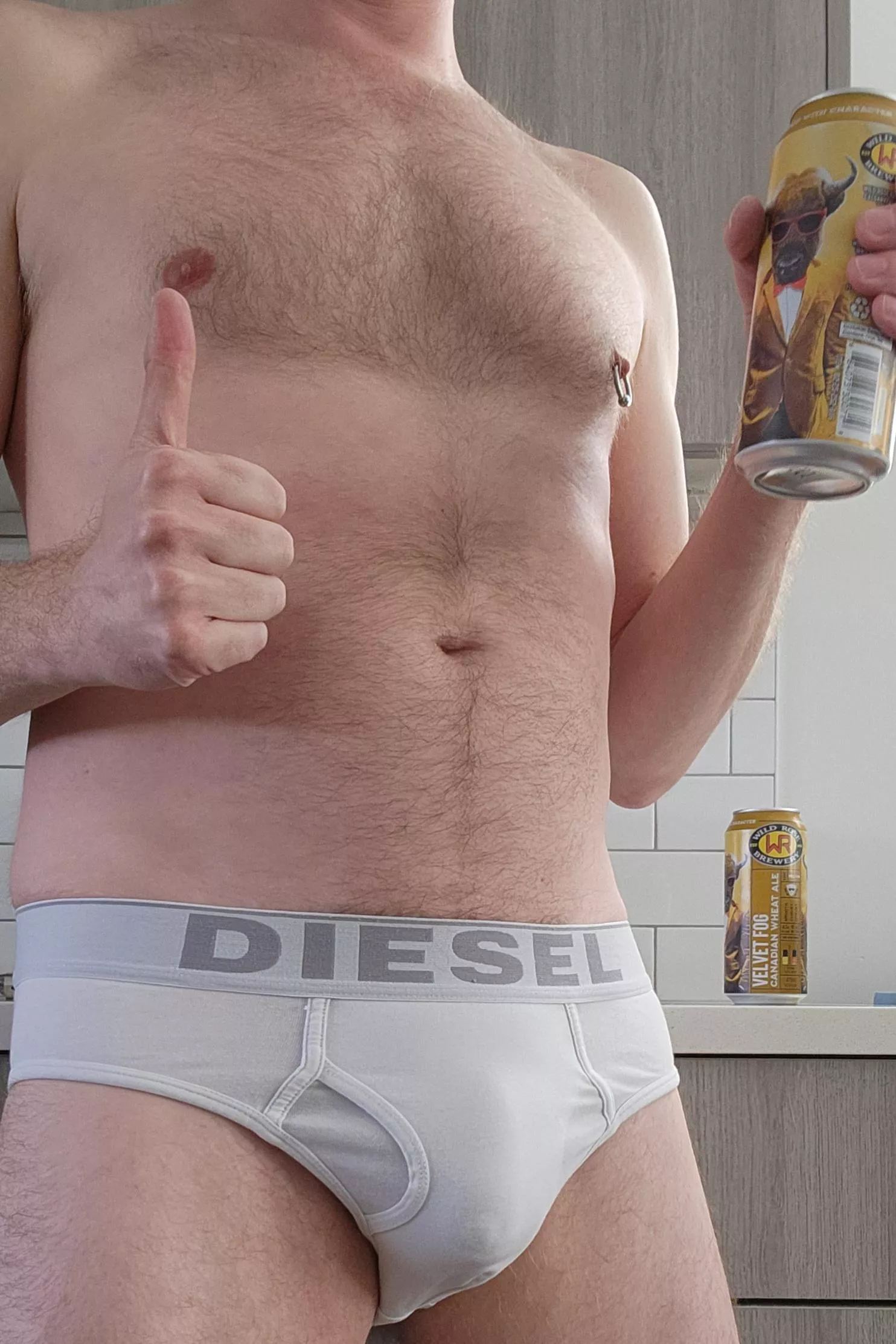 Thumbs up for an outline, a circle and a dot