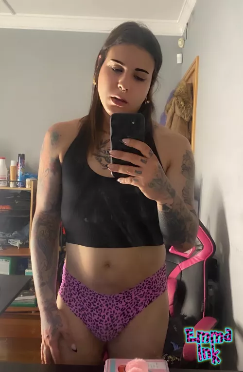 Time to rest after the gym 🖤🩷