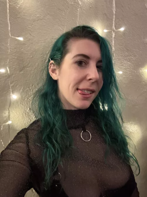 Twinkly light cleavage