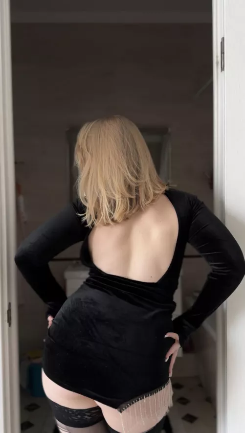 What do you think of my dress, darling? I think it's sexy.