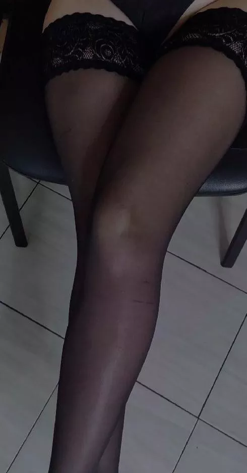 Where would you put your tongue first?