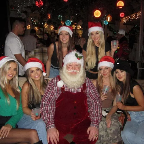 Which of Santa’s 6/10s are you choosing? [6]